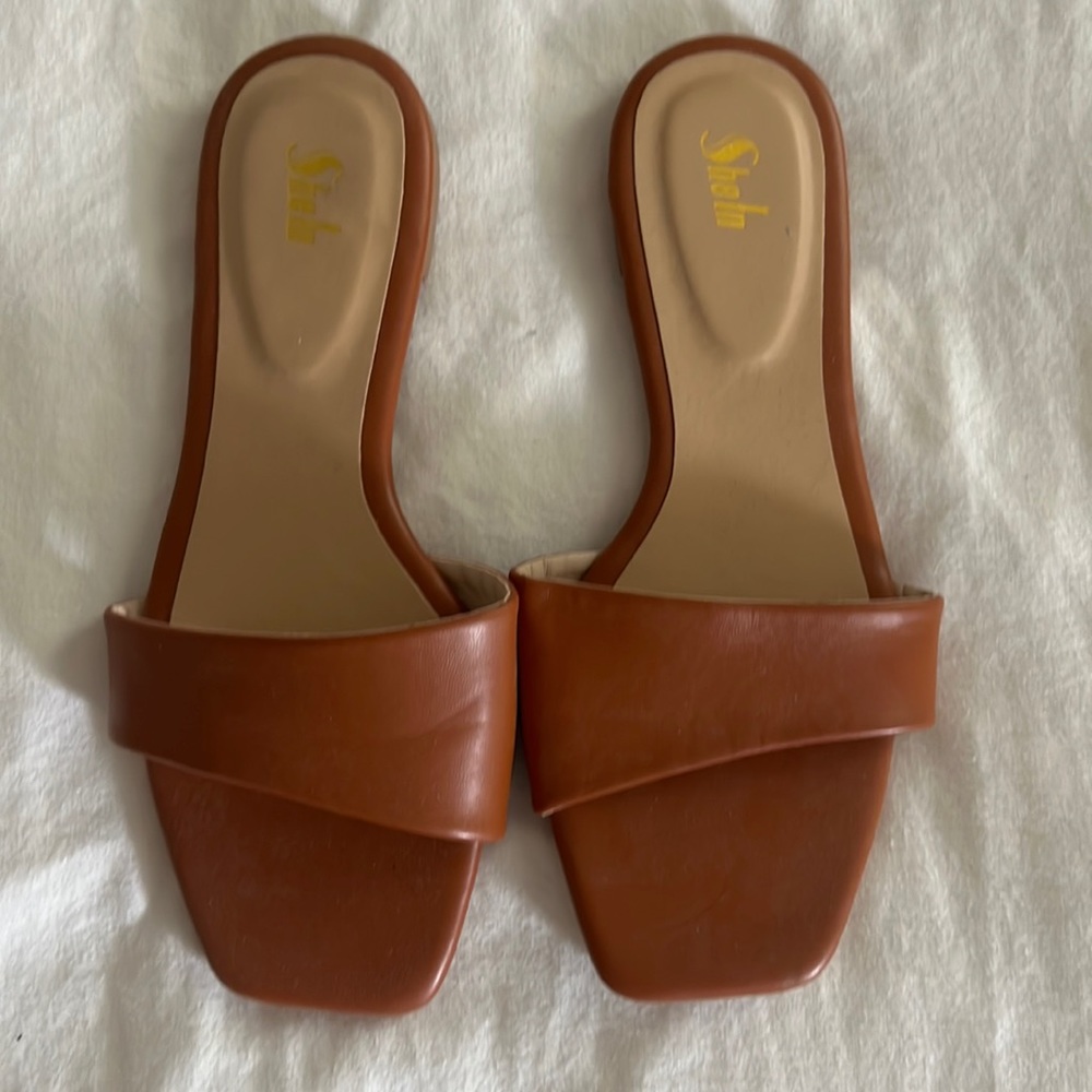 TAN SLIDE SANDALS